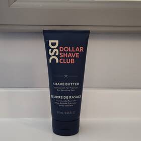Dollar Shave Club 6871245 Butter Translucent Sensitive Skin 6 Oz
