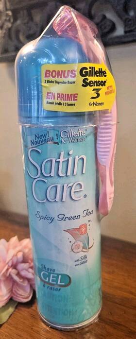 Gillette 047400175952 Satin Care Shave Gel Spicy Green Tea 7 Oz Sensor 3 Women Shelfware