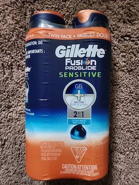 Gillette 047400655591 Fusion Proglide Sensitive 2in1 Shave Gel Ocean Breeze Pack Of 2 - 12 Oz