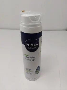 Nivea Men 056594817203 Mens 6.7-ounce Sensitive Shaving Foam