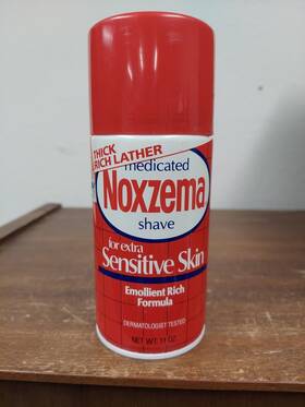 Noxzema 234b Medicated Shave Cream For Extra Sensitive Skin Red Can 11 Oz New Nos