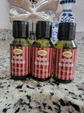 The Art Of Shaving 670535140030 Lot 3 Pre-shave Oil Sandalwood 1 Oz Travel Size