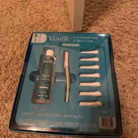 990287434 Venus Dermaplane Tool For Facial Hair And Skincare Kit