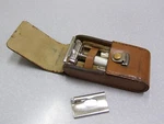 Vintage Sur Shave Waeldin Inc Wedge Blade Safety Razor Set Solingen Germany Used. Price: $195.00.