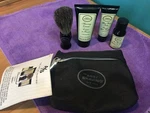 Nwt The Of Shaving 4PC Unscented Essential Oil Starter Kit W/bag New. Price: $29.99.